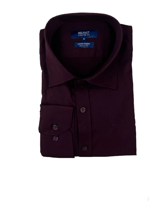 Belfast Mens Solid Burgundy Classic Fit Spread Collar Cotton Blend Dress Shirt